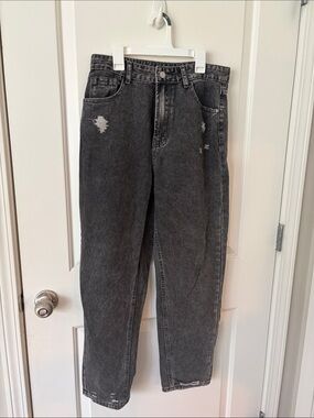 SHEIN Women's Relaxed Black Distressed Jeans